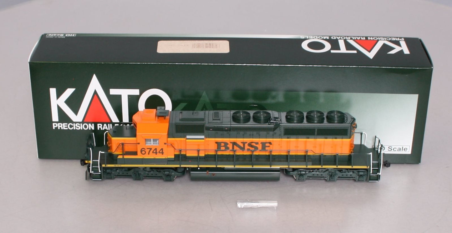 Kato 37-6613 HO Scale BNSF SD40-2 Diesel Engine #6744