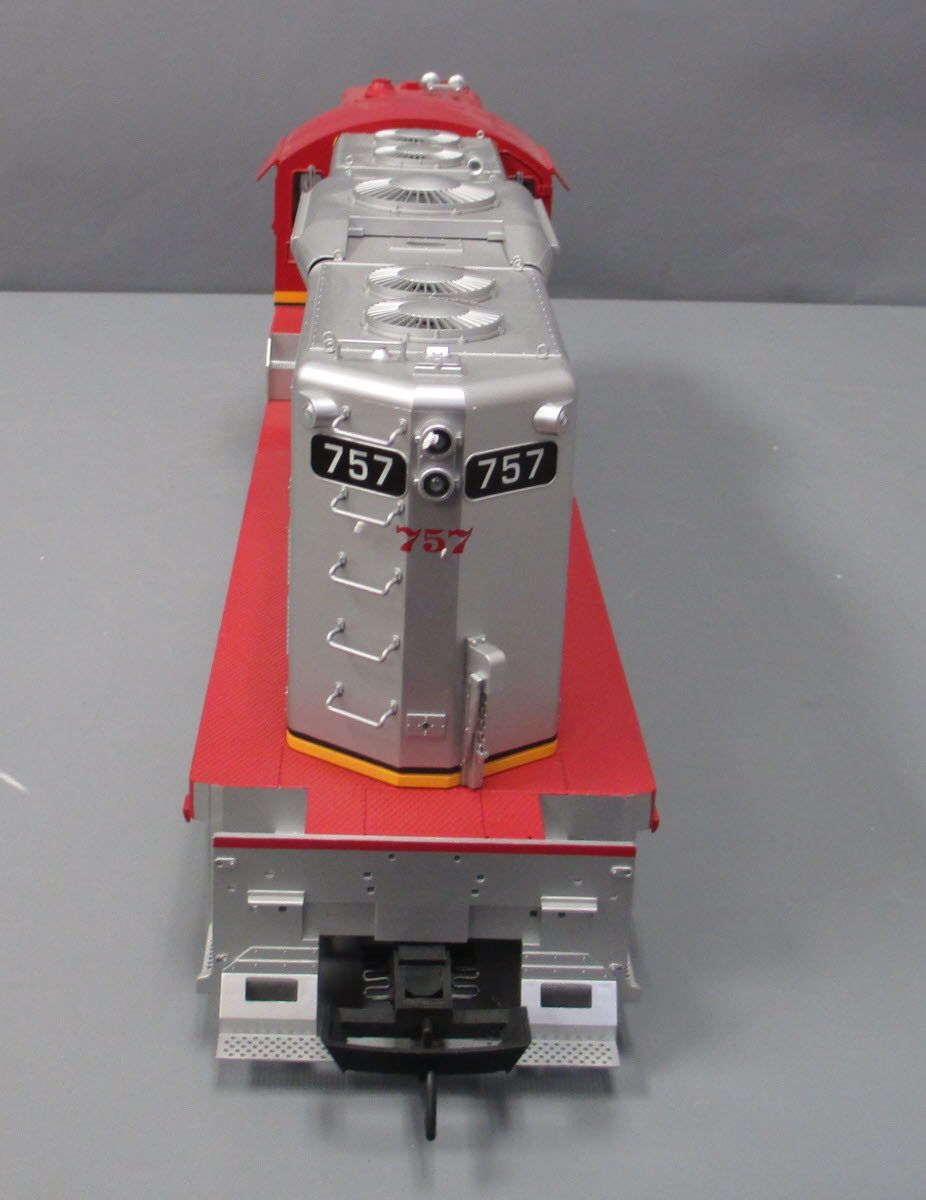 USA Trains R22107 G Scale Santa Fe EMD GP9 Diesel Locomotive #752