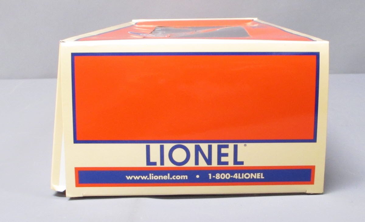Lionel 1926732 O Southern Pacific 40' Flatcar with Sherman Tank #140125