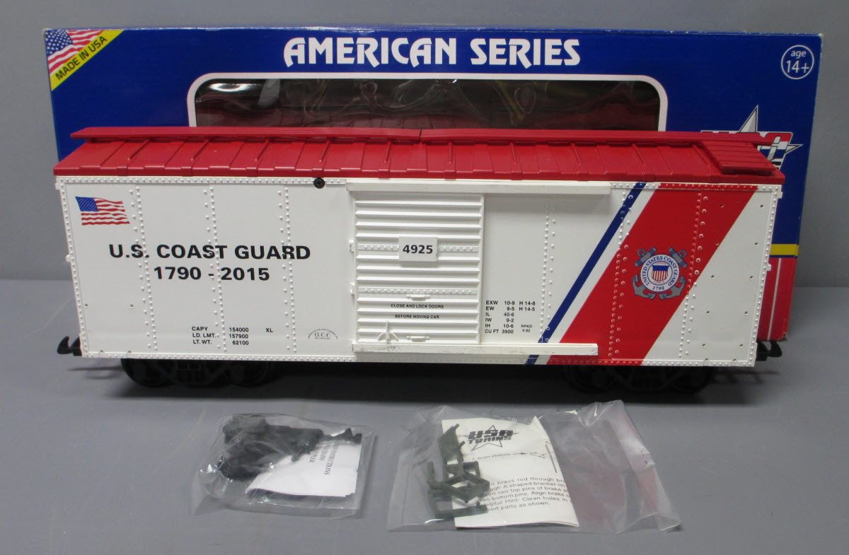 USA Trains R19096A G US Coast Guard Simulated Wood Box Car #4925 (White/Red)