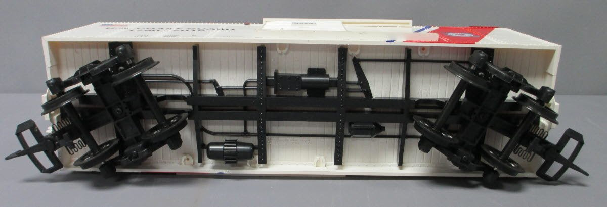 USA Trains R19096A G US Coast Guard Simulated Wood Box Car #4925 (White/Red)