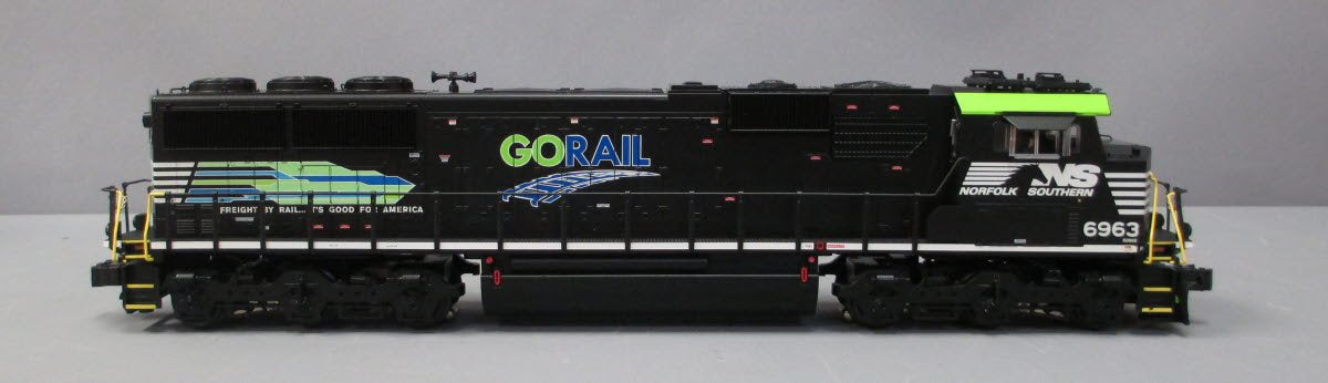 Lionel 6-83421 O Gauge Norfolk Southern Legacy SD60E Diesel Locomotive #6963