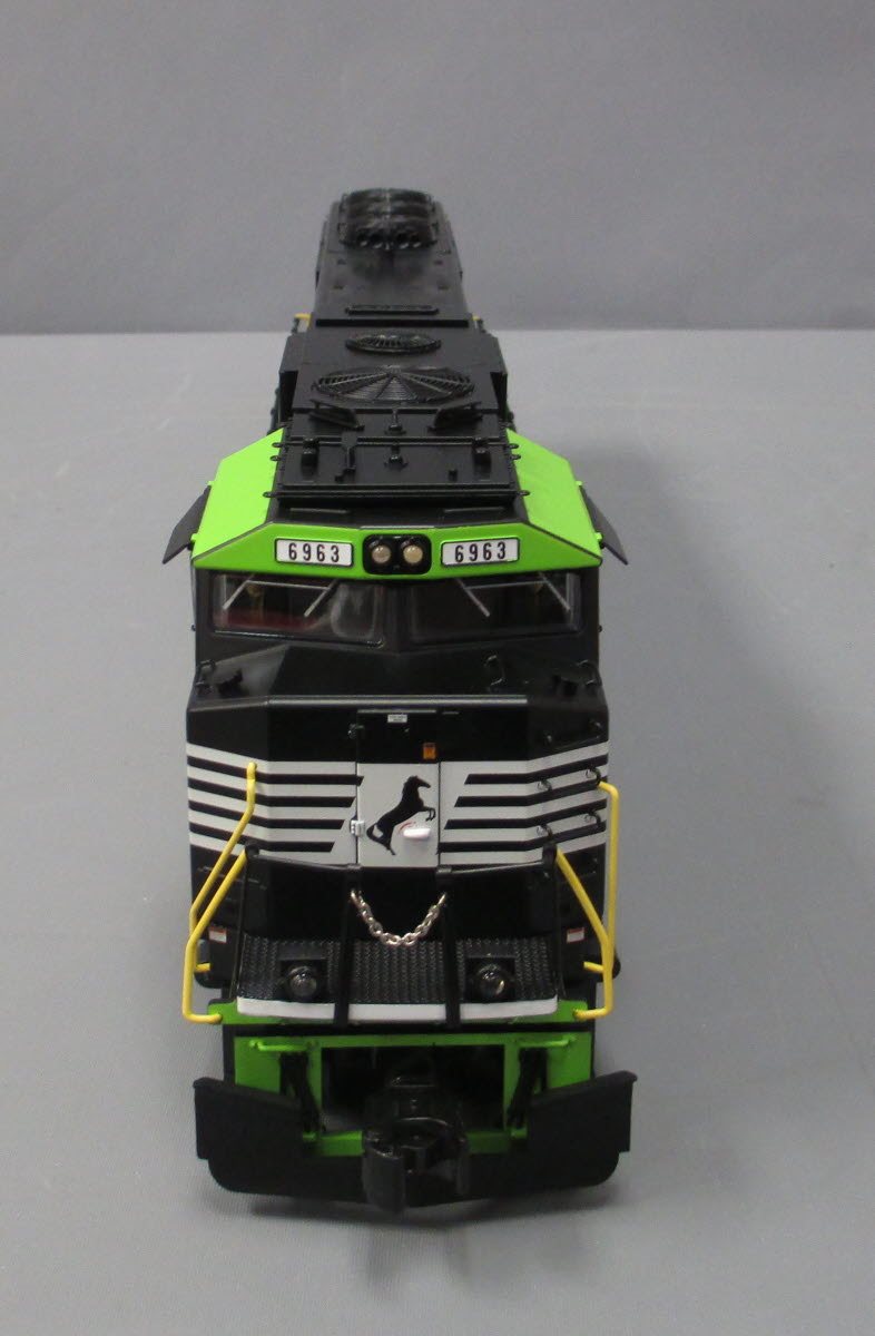 Lionel 6-83421 O Gauge Norfolk Southern Legacy SD60E Diesel Locomotive #6963