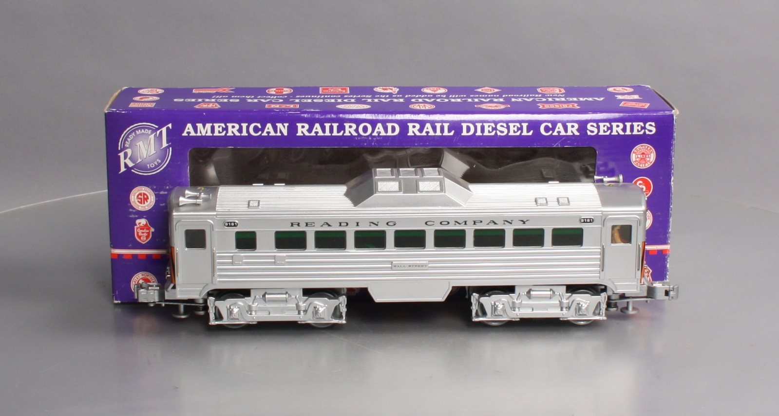 RMT 5202 O Gauge Reading BUDDY Powered Diesel Locomotive #9161