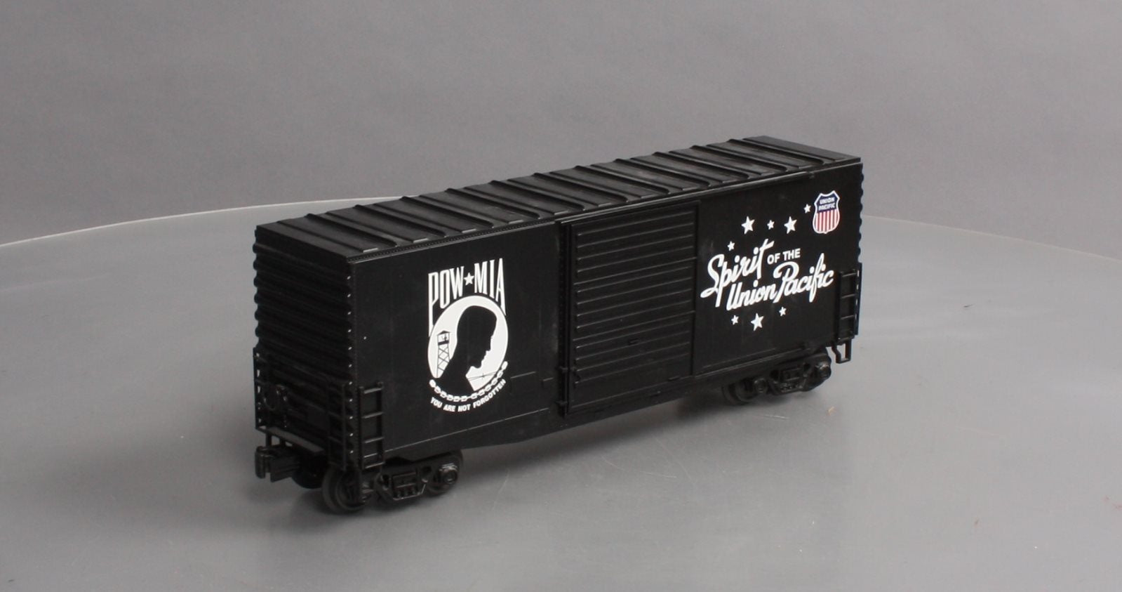 MTH 30-74927 O Union Pacific P.O.W. Spirit Union Pacific 40’ High Cube Box Car