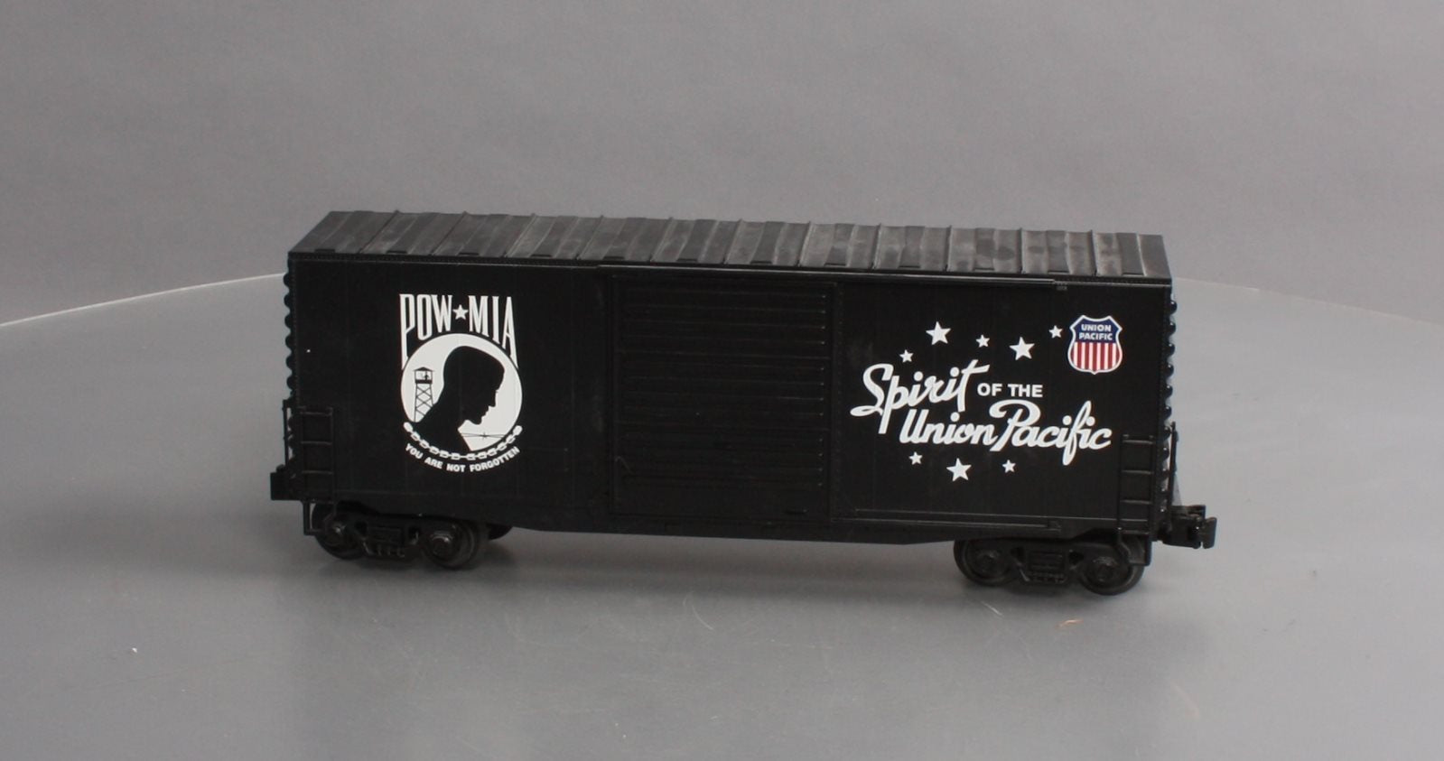 MTH 30-74927 O Union Pacific P.O.W. Spirit Union Pacific 40’ High Cube Box Car