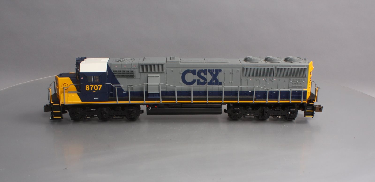Lionel 6-28357 CSX SD60 Diesel Locomotive #8707 – Trainz