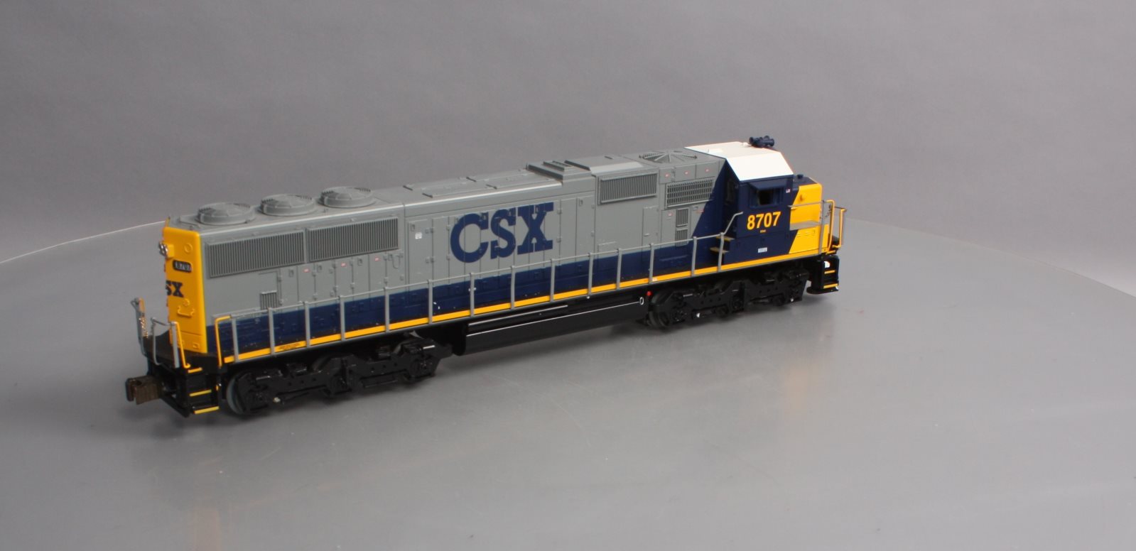 Lionel 6-28357 CSX SD60 Diesel Locomotive #8707 – Trainz