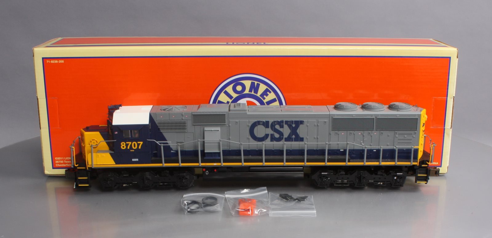 Lionel 6-28357 CSX SD60 Diesel Locomotive #8707 – Trainz