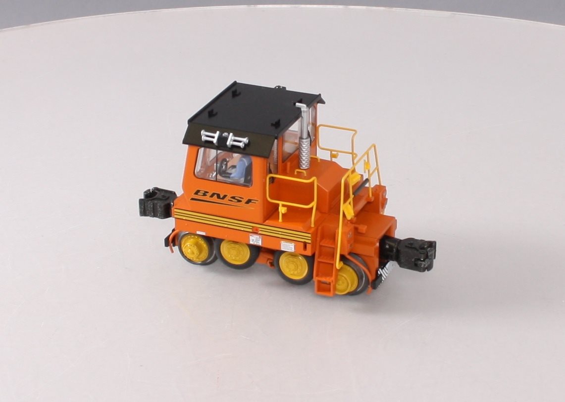 Lionel 6-28469 Burlington Northern Santa Fe 4850TM Trackmobile