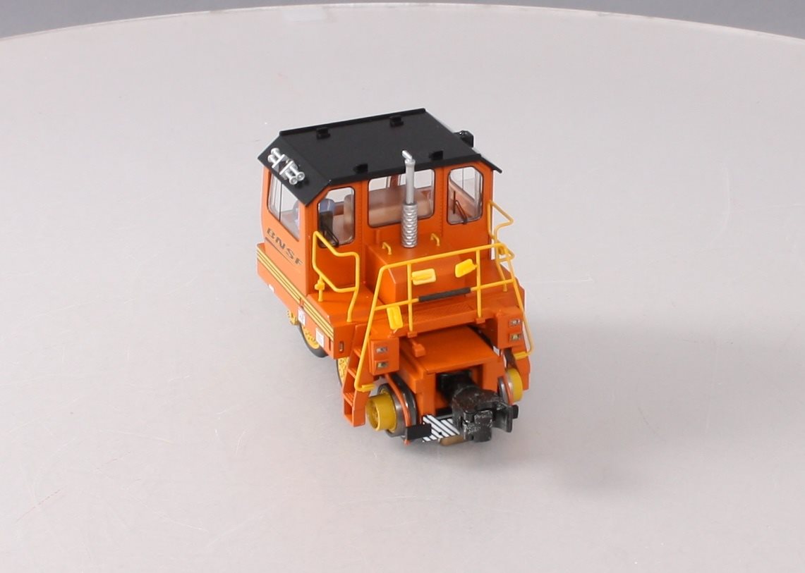 Lionel 6-28469 Burlington Northern Santa Fe 4850TM Trackmobile