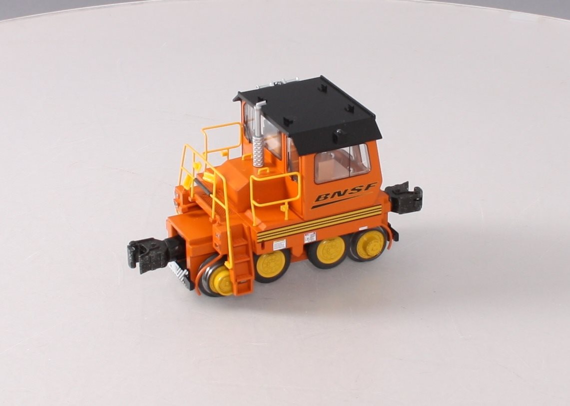 Lionel 6-28469 Burlington Northern Santa Fe 4850TM Trackmobile