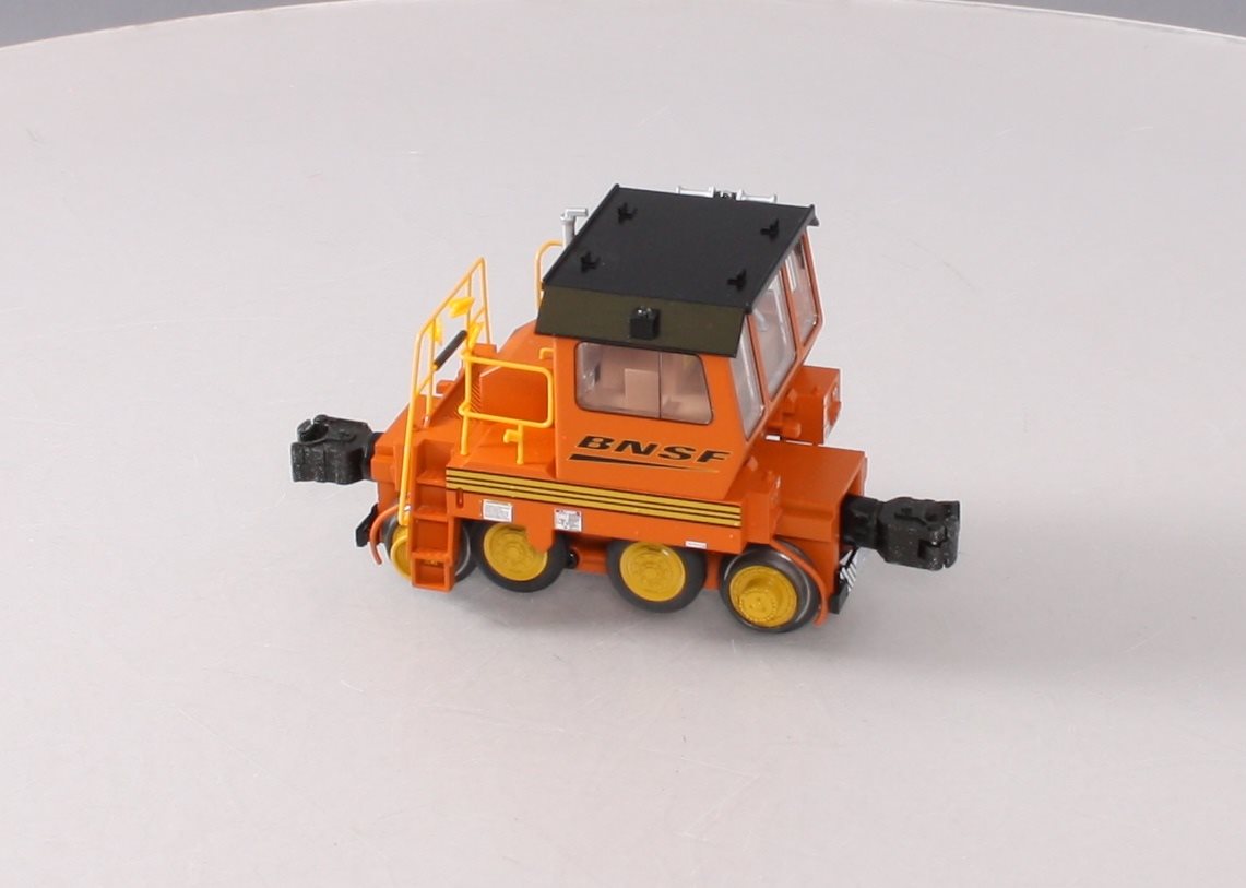 Lionel 6-28469 Burlington Northern Santa Fe 4850TM Trackmobile