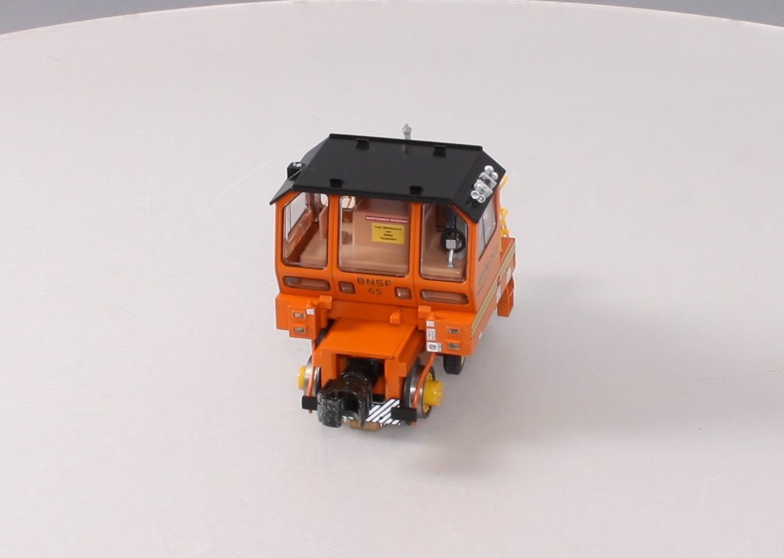 Lionel 6-28469 Burlington Northern Santa Fe 4850TM Trackmobile
