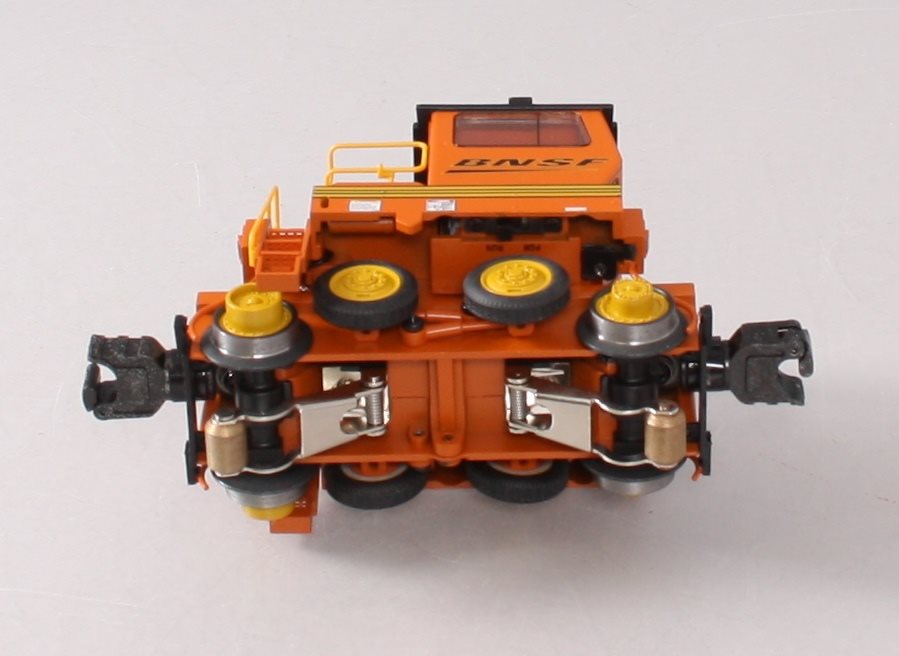 Lionel 6-28469 Burlington Northern Santa Fe 4850TM Trackmobile