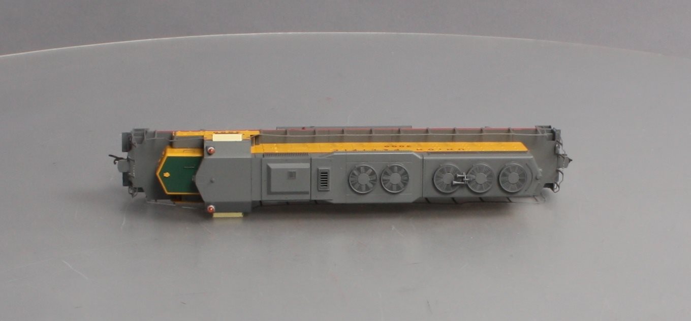 Athearn 98820 HO Scale Union Pacific SD40 Diesel Locomotive w/DCC & Sound #3000