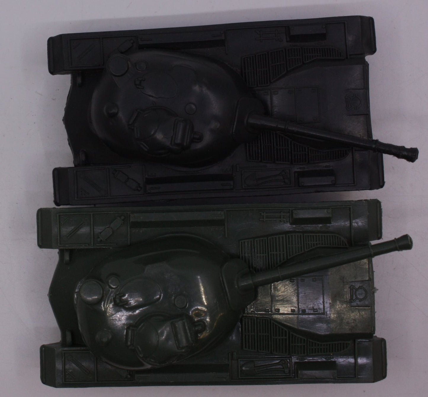 Acme 1200X-146 Vintage Plastic Military Tanks (Pair of 2)