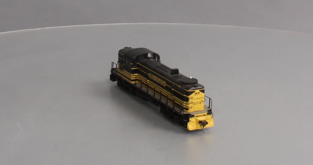 Atlas 7028 HO Scale Denver & Rio Grande Western RS-3 Diesel Locomotive #5202