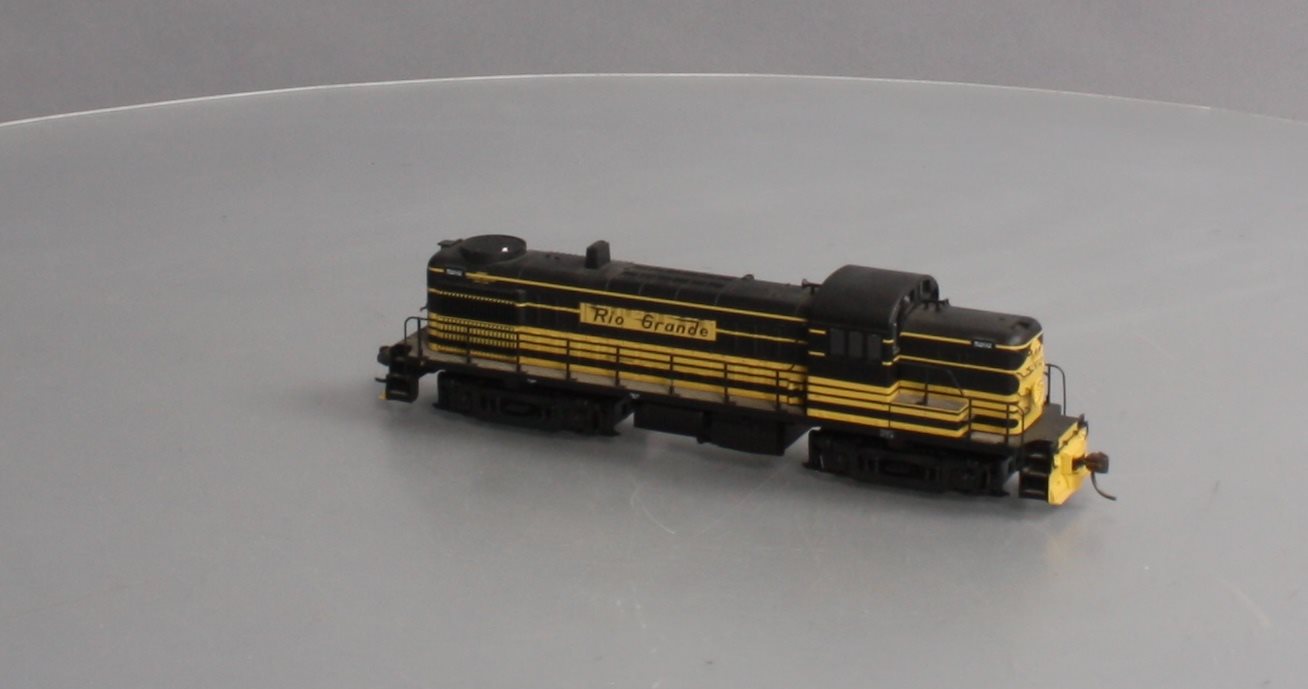 Atlas 7028 HO Scale Denver & Rio Grande Western RS-3 Diesel Locomotive #5202