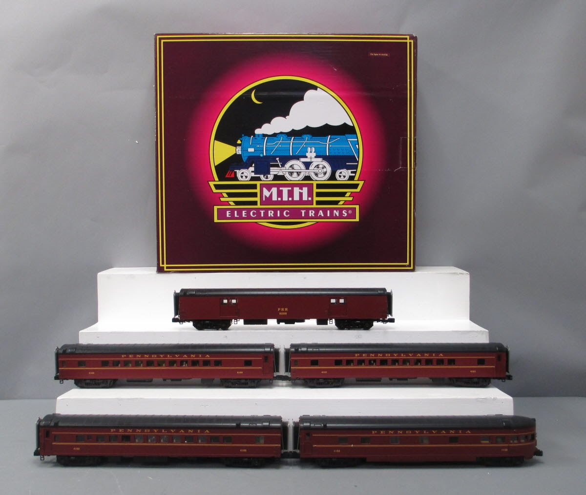MTH 20-65135 O Pennsylvania 70’ Streamlined Passenger Car Set (Set of 5)