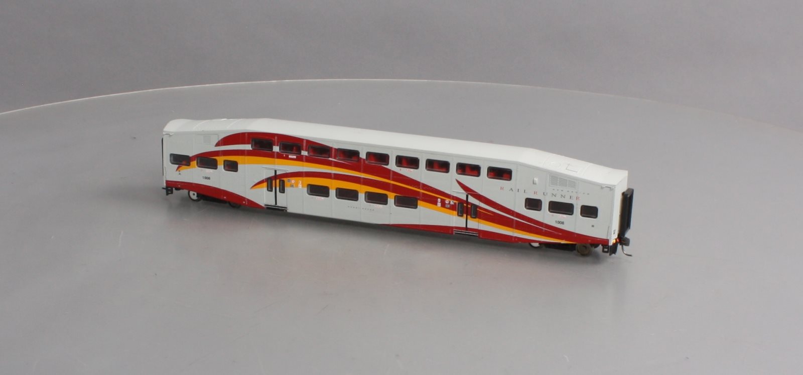 Athearn 25726 HO NMDOT Bombardier Coach Car #1008