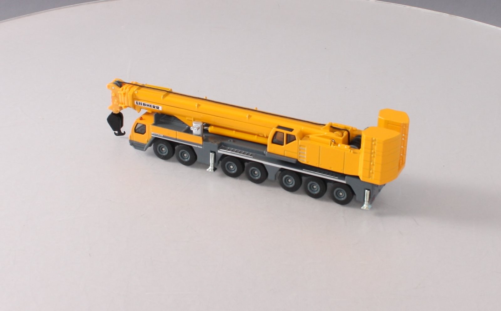 Siku 1886 1:87 Scale Metal & Plastic Mobile Crane