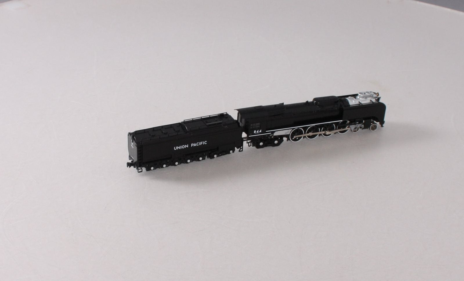 Kato 1260401LS N Union Pacific FEF-3 Series 4-8-4 Steam Locomotive #844