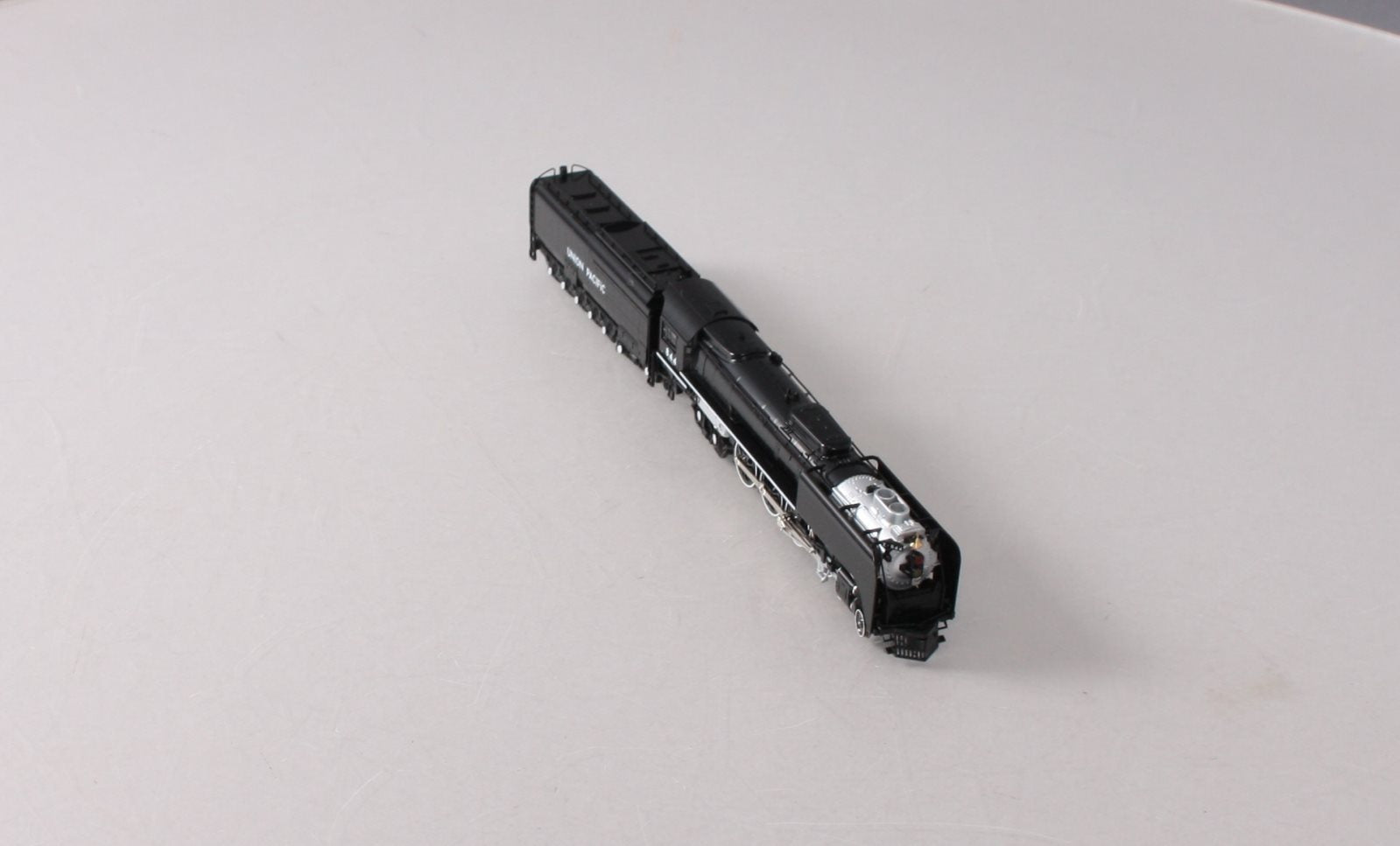 Kato 1260401LS N Union Pacific FEF-3 Series 4-8-4 Steam Locomotive #844