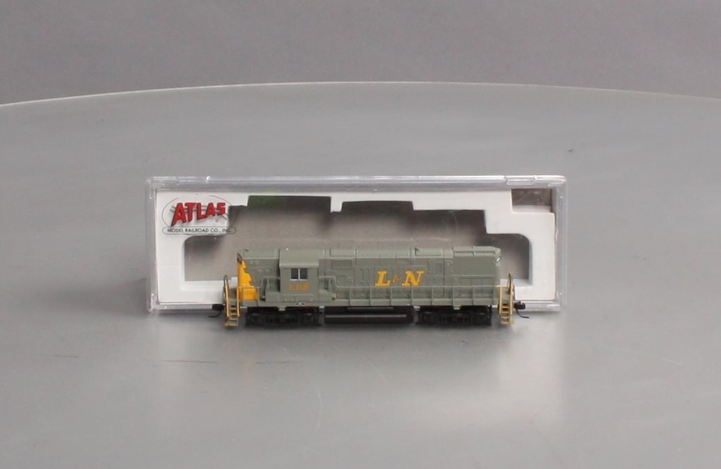 Atlas 40002370 N L&N C420 Phase 2B High Nose Diesel Locomotive W/DCC #1318