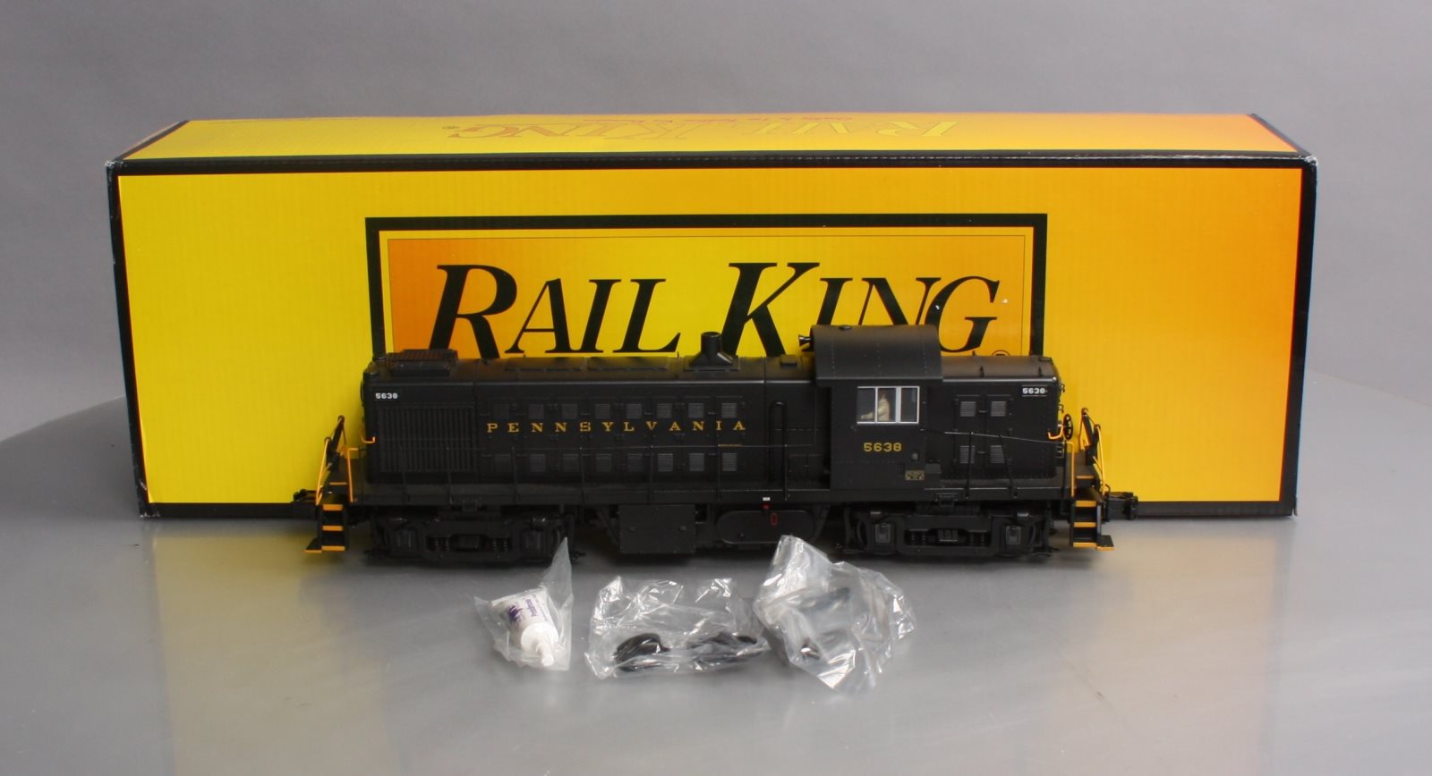 MTH 30-20249-1 PRR Scale Alco RS1 Diesel Engine w/ P-S 3.0 #5638 - 3-Rail