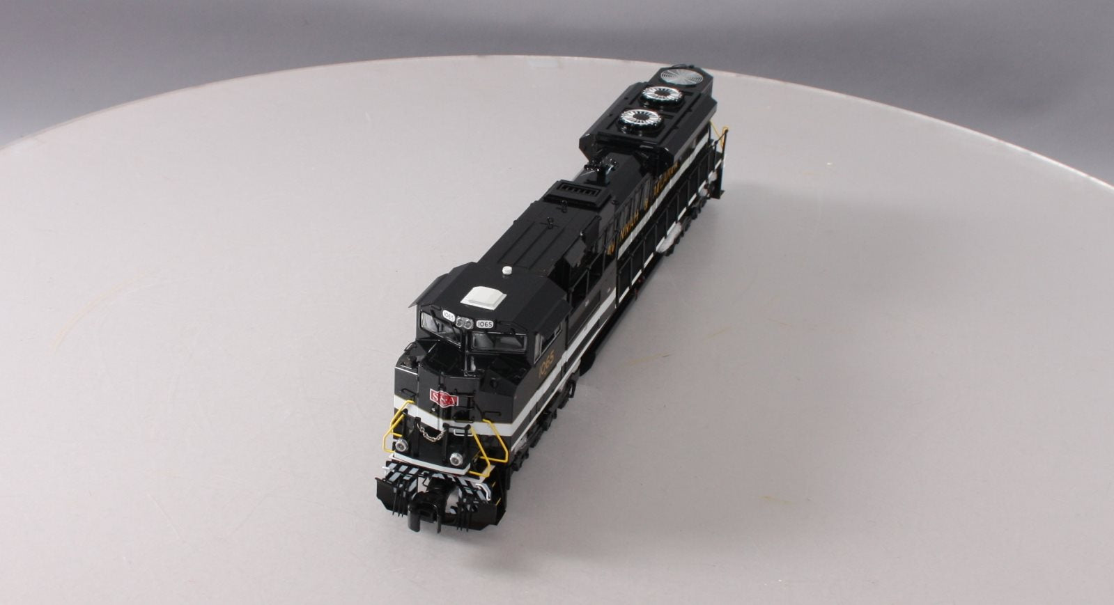 American Flyer 6-42533 S SA NS Heritage Legacy SD70Ace Diesel Locomotive #1065