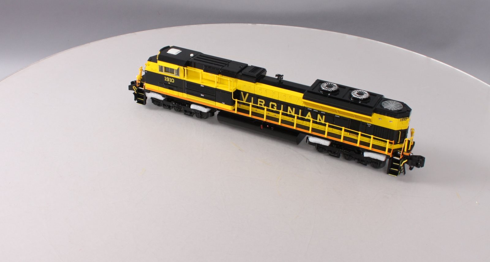 American Flyer 6-42536 S Virginian NS Heritage SD70Ace Diesel Locomotive #1910