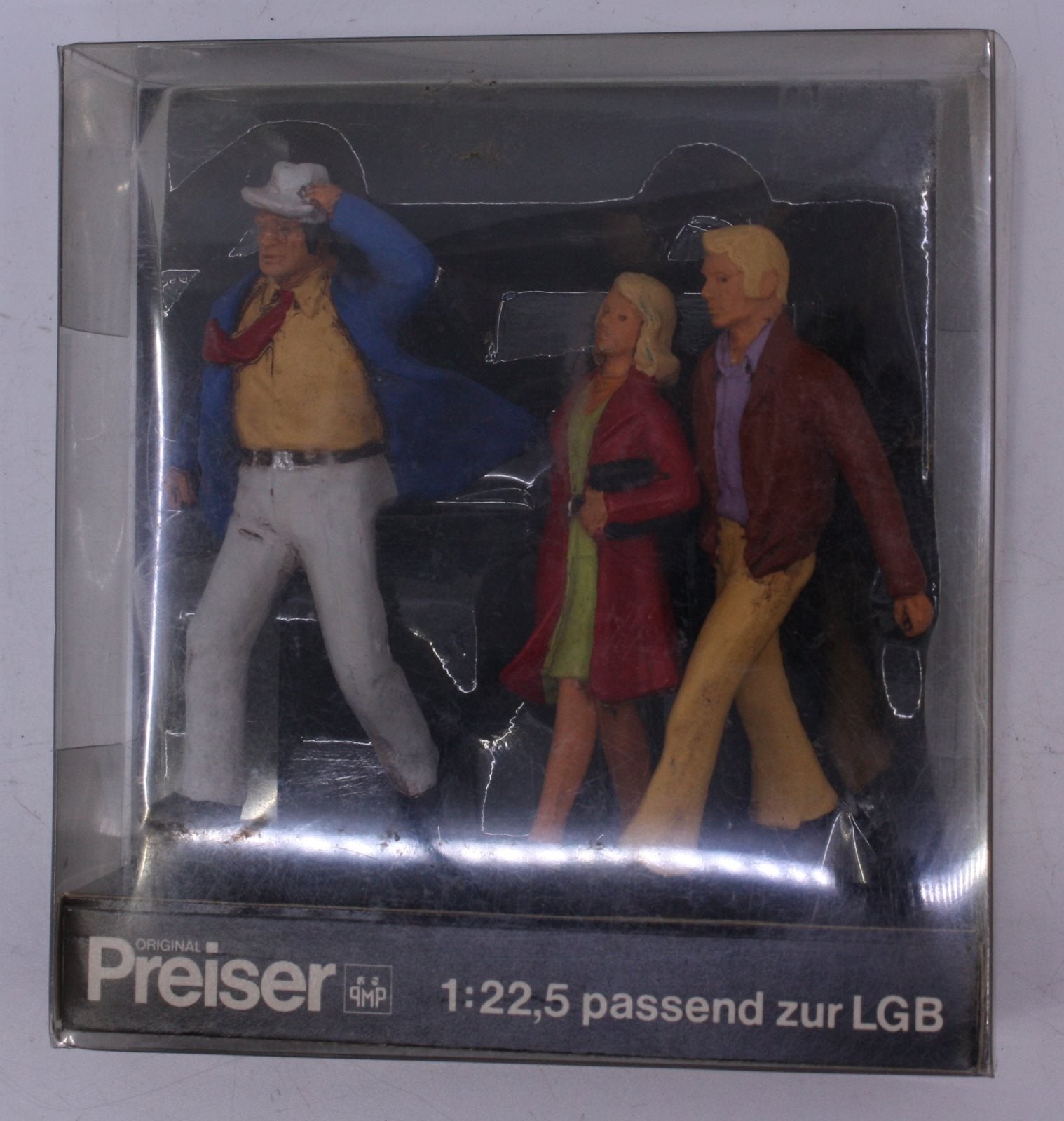 Preiser 5022 G Walking People Figures (Set of 3)
