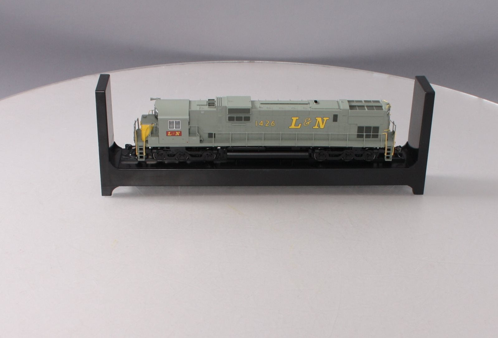 Bowser 24757 HO Louisville & Nashville C630 Alco Diesel Loco with Sound #1426
