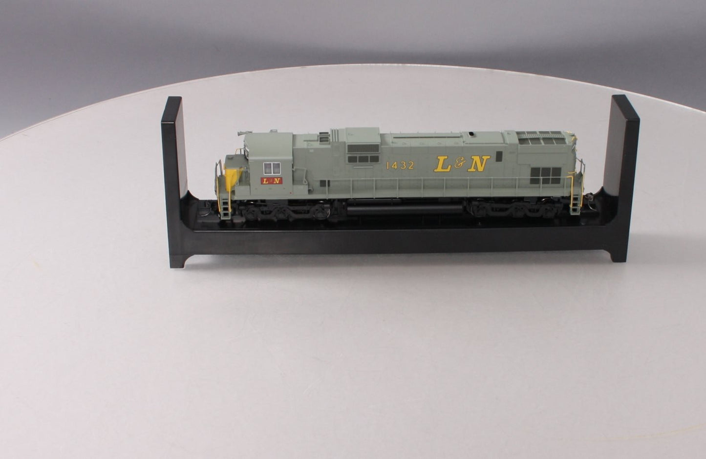 Bowser 24758 HO Louisville & Nashville C630 Alco Diesel Loco with Sound #1432
