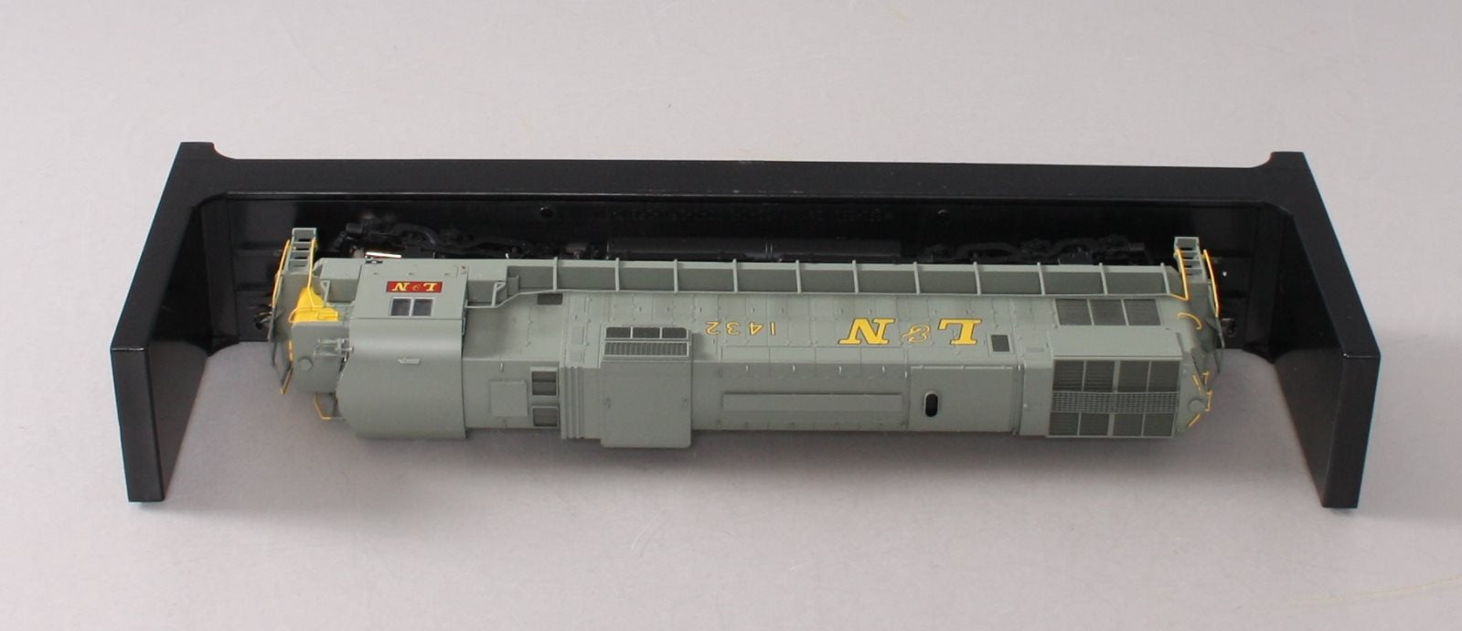 Bowser 24758 HO Louisville & Nashville C630 Alco Diesel Loco with Sound #1432