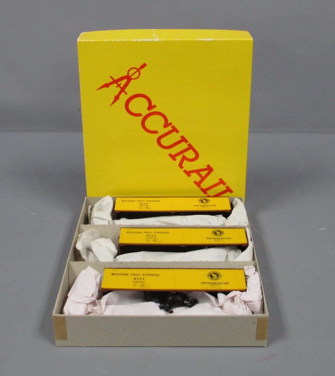 Accurail 4903 HO W.F.E. 3 Number Set 40'''' Wood Reefers (Set of 3)