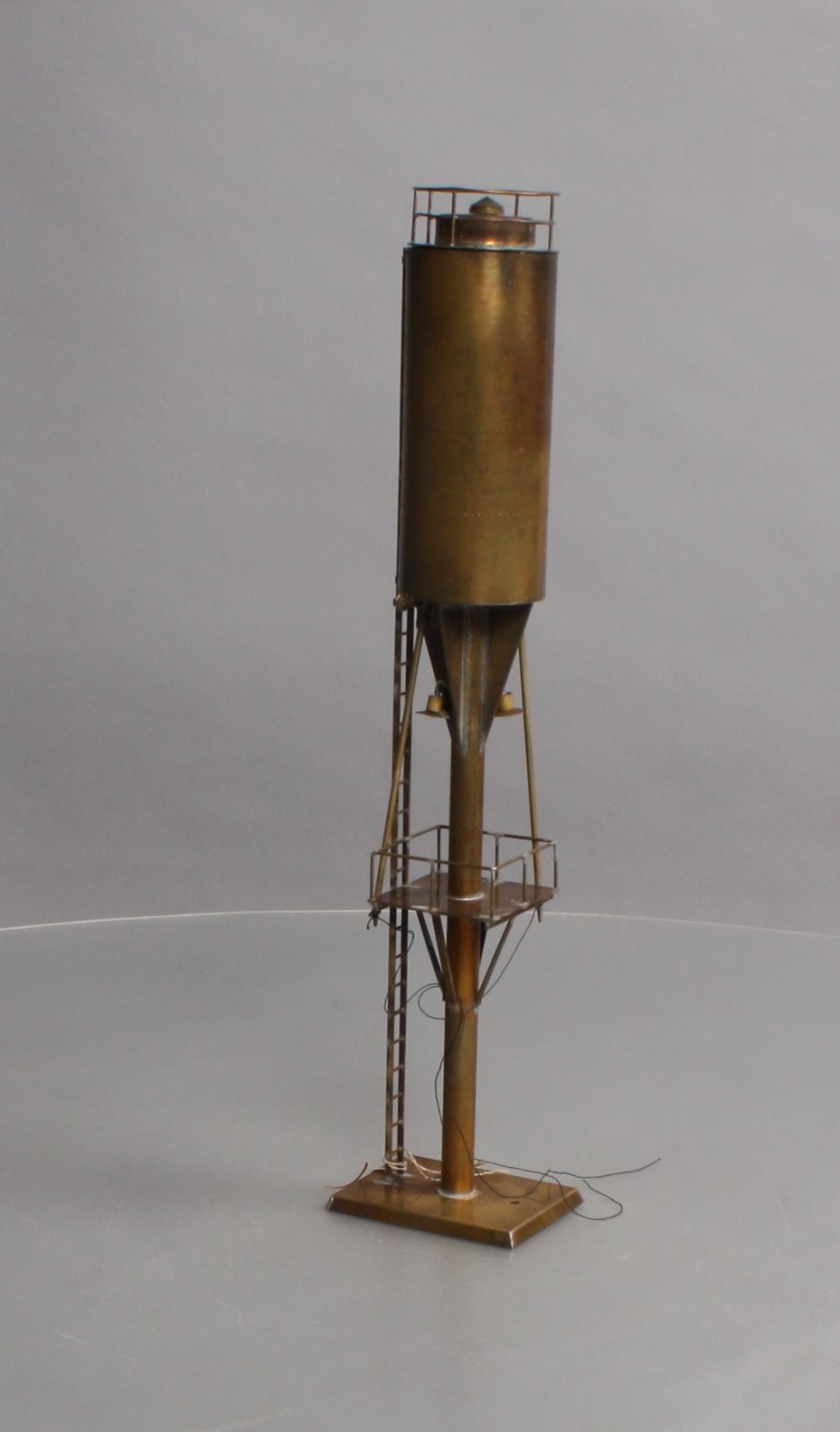 Max Gray 1012 O Scale Brass Sanding Tower Unpainted