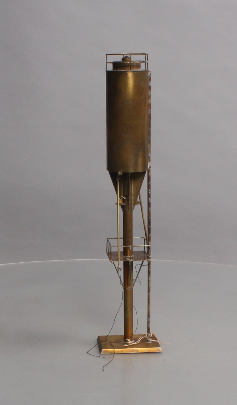 Max Gray 1012 O Scale Brass Sanding Tower Unpainted