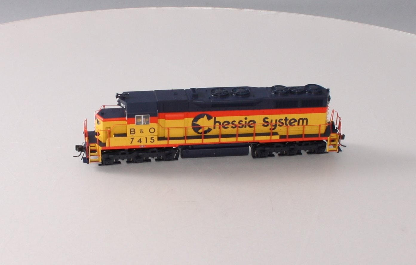 Atlas 10001047 HO B&O SD35 Silver Chessie System Diesel Locomotive #7415