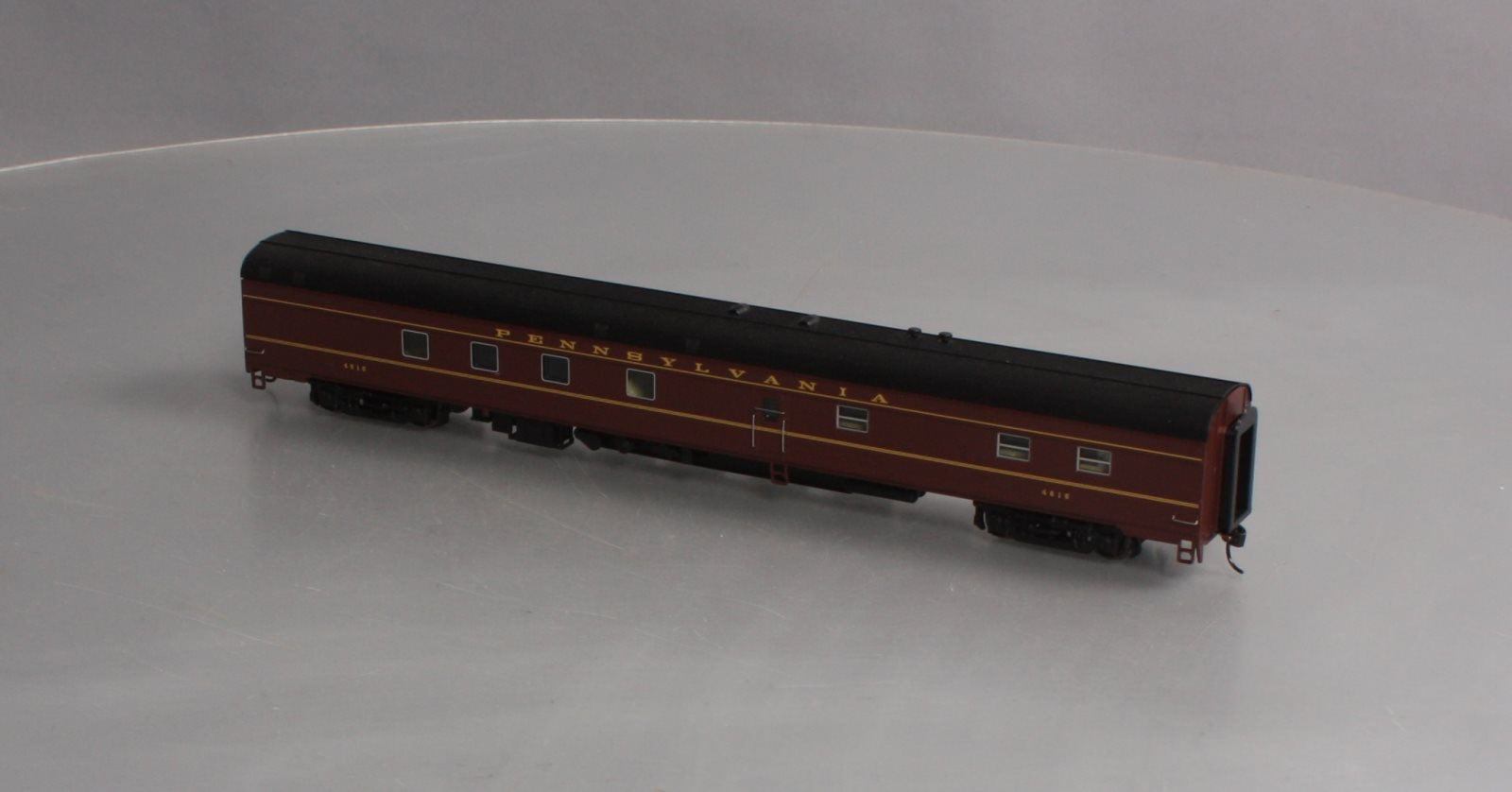Walthers 920-9256 HO Pennsylvania 85' Budd Kitchen-Dormitory Car #4615
