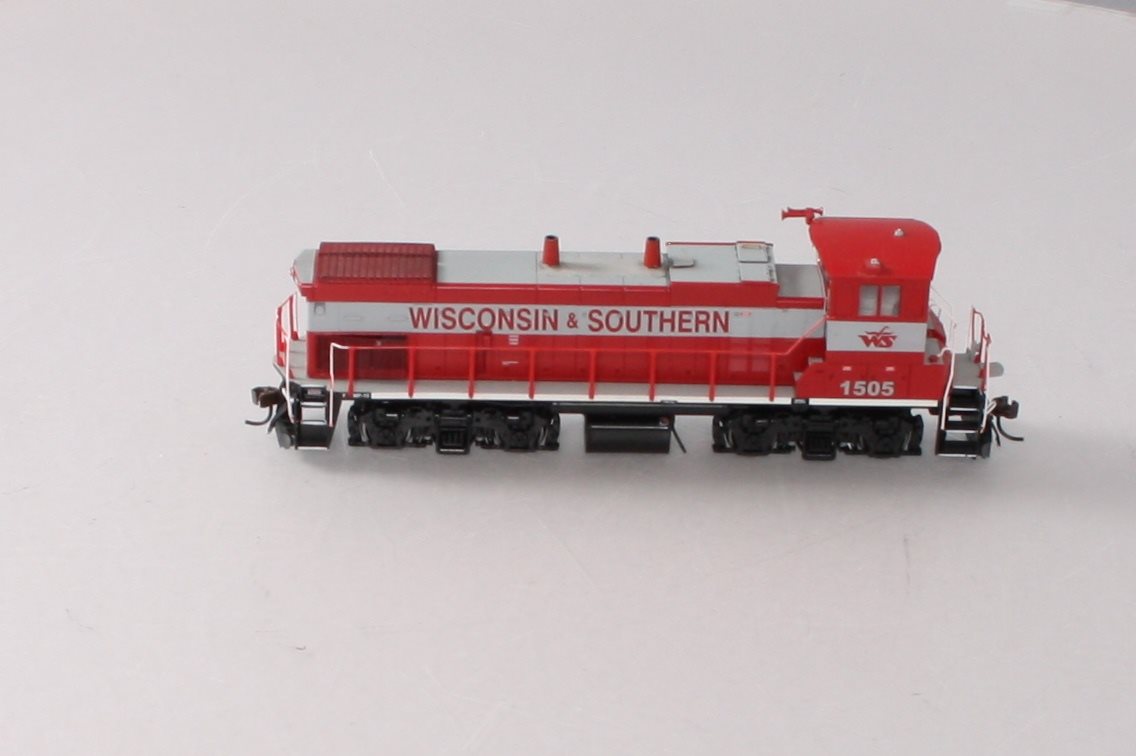 Athearn G66089 HO Wisconsin & Southern MP15-AC Diesel Locomotive #1505
