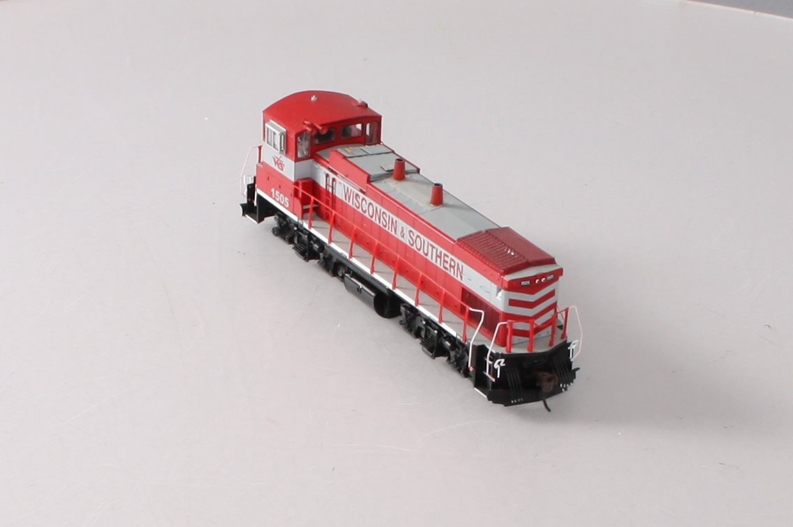 Athearn G66089 HO Wisconsin & Southern MP15-AC Diesel Locomotive #1505
