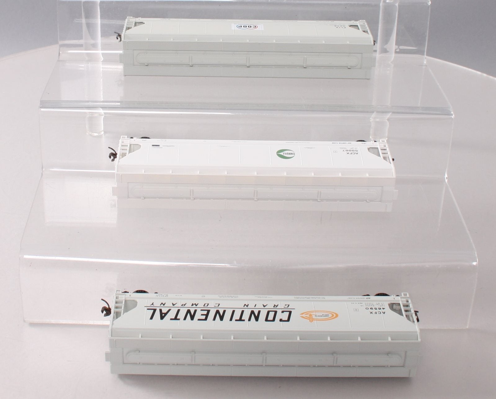 Accurail 8087 HO Co-Op/Continental Grain/Cargill 3-Bay ACF Hopper Car (Set of 3)