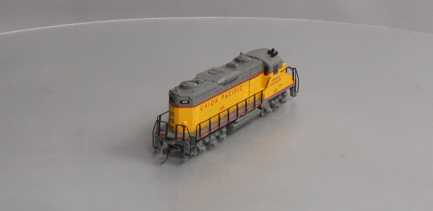 Mantua 414003 HO Union Pacific EMD GP20 GP20 Diesel Locomotive Standard DC #475