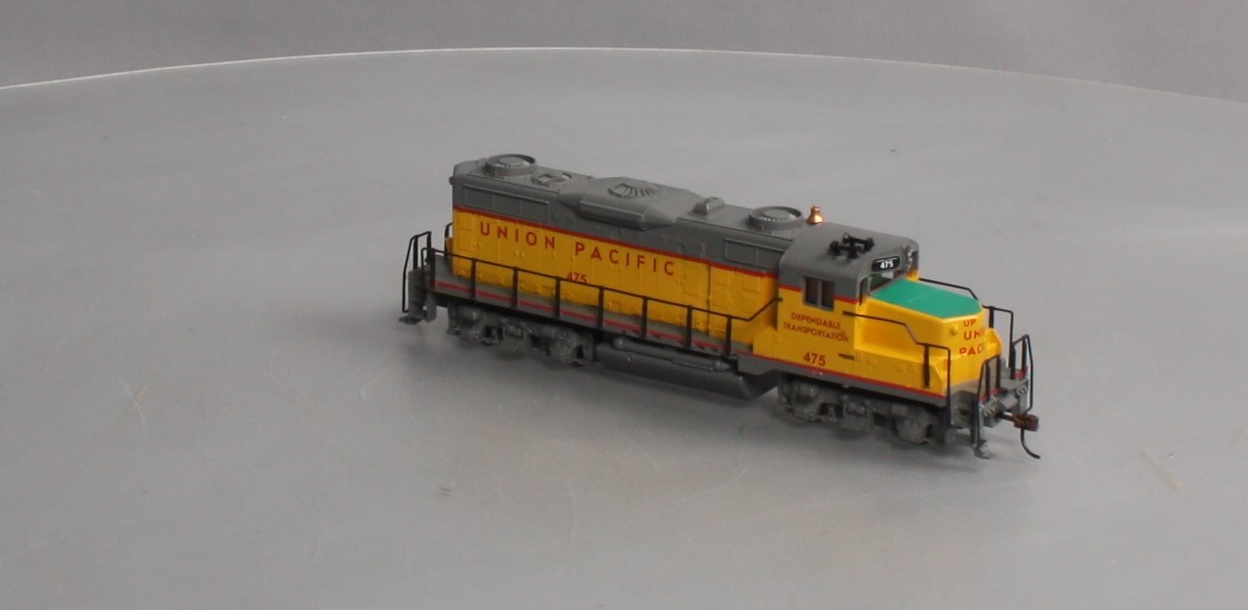 Mantua 414003 HO Union Pacific EMD GP20 GP20 Diesel Locomotive Standard DC #475