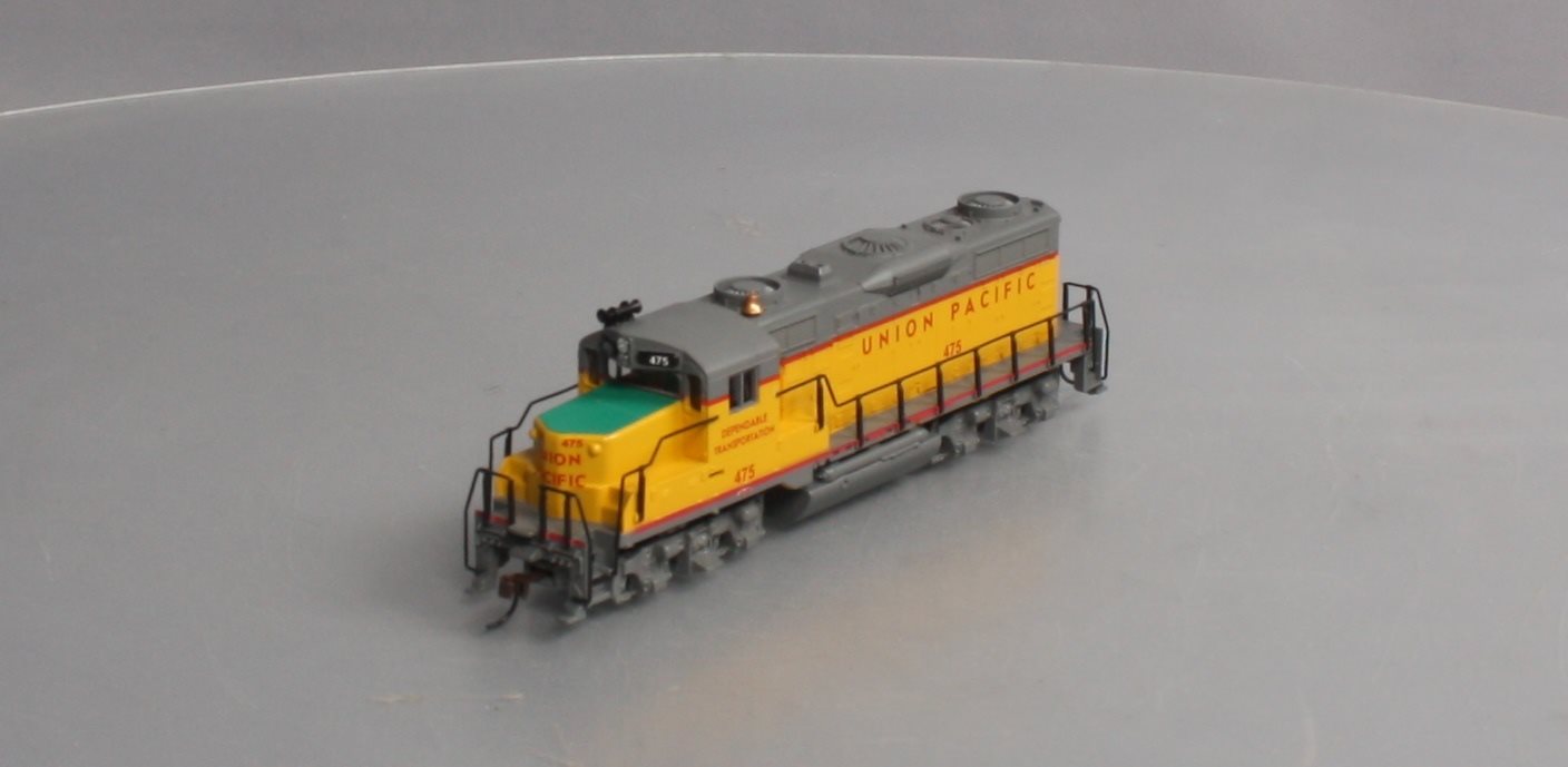 Mantua 414003 HO Union Pacific EMD GP20 GP20 Diesel Locomotive Standard DC #475