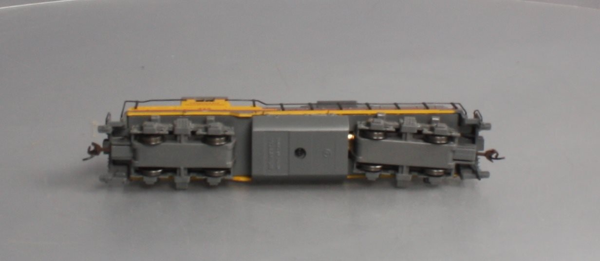 Mantua 414003 HO Union Pacific EMD GP20 GP20 Diesel Locomotive Standard DC #475