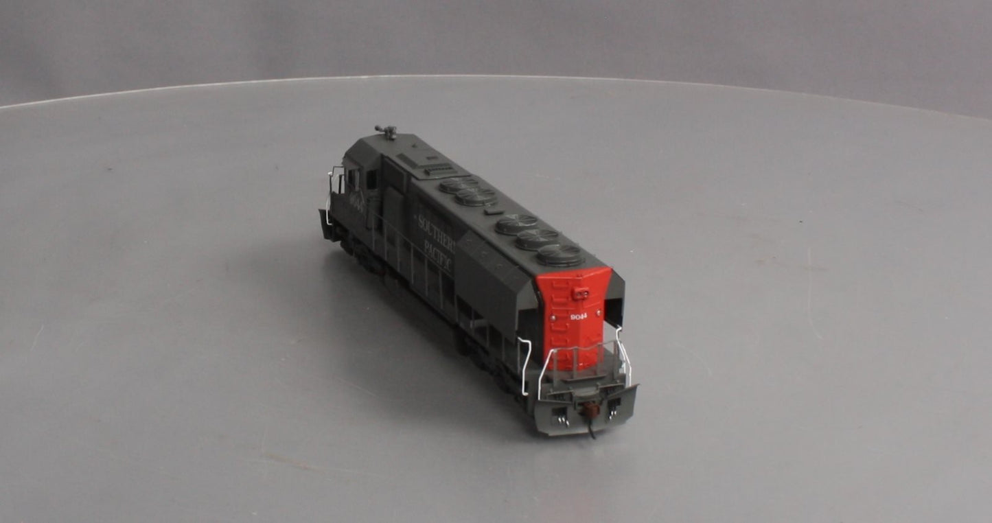 Athearn 98065 HO Southern Pacific SD45 Locomotive #9044 (Elephant Ears)