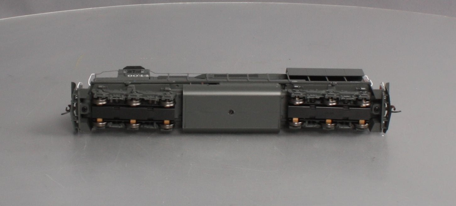 Athearn 98065 HO Southern Pacific SD45 Locomotive #9044 (Elephant Ears)